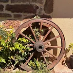 Domaine De Jouani La Charrue 度假居