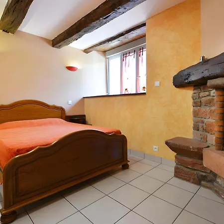 Domaine De Jouani La Charrue Casa de Férias *